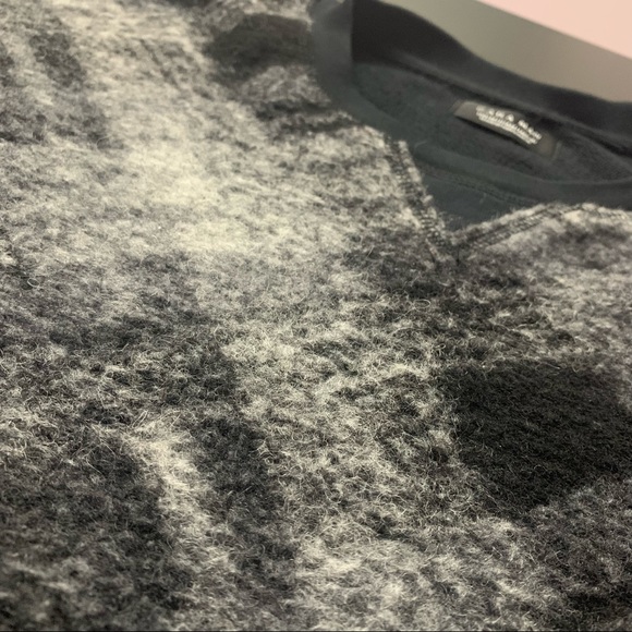 Black and Gray ZARA sweater size M - Picture 2 of 2